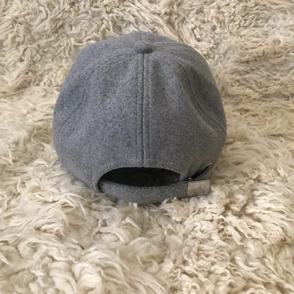 Express Baseball Hat - Picture 4 of 5